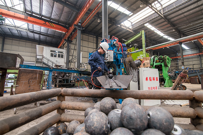 珠海网架配件-螺栓球加工车间